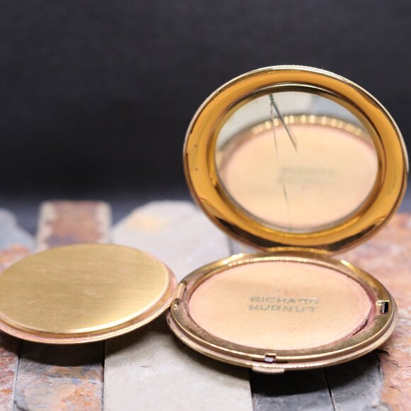 Vintage Richard Hudnut Gold-Tone Compact – 1950s Art Deco-Inspired Design - Picture 6 of 10